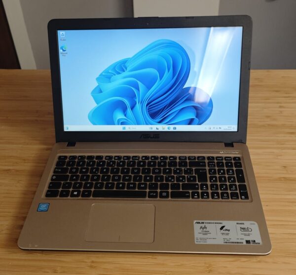 Asus R540s